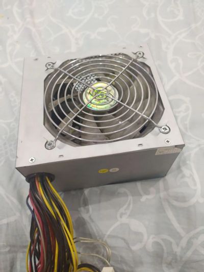 Лот: 21096522. Фото: 1. Блок питания 550w с синей подсветкой... Корпуса, блоки питания