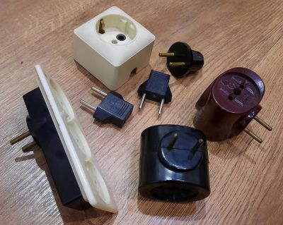 Лот: 19859376. Фото: 1. Тройники электрические советские... Удлинители, тройники, сетевые фильтры