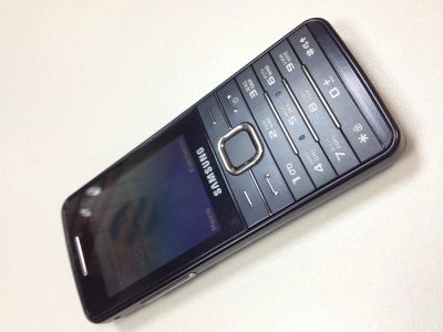 Лот: 3719436. Фото: 1. Samsung s5610. Кнопочные мобильные телефоны