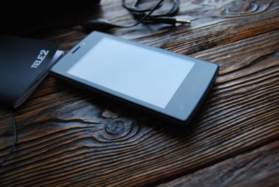 Лот: 11106765. Фото: 1. Бюджетный смартфон tele2 mini... Смартфоны