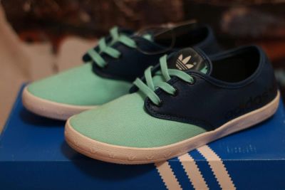 Лот: 6598234. Фото: 1. Кеды adidas originals. Кеды, кроссовки