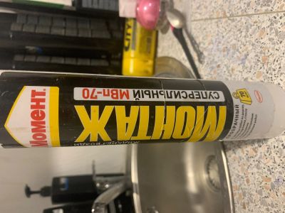 Лот: 14730980. Фото: 1. Жидкие гвозди срок годности вышел. Клеи, герметики, пена монтажная, клейкие ленты