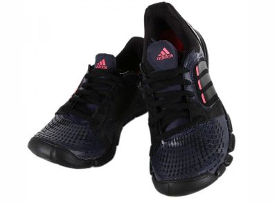 Лот: 4907877. Фото: 1. Кроссовки Adidas adipure training... Кеды, кроссовки, слипоны