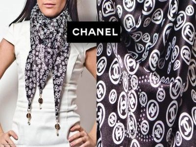 Лот: 1718373. Фото: 1. Платок Chanel. Шарфы, платки
