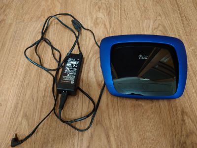 Лот: 18906915. Фото: 1. Linksys Cisco E3000. Маршрутизаторы (роутеры)