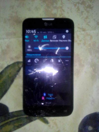 Лот: 6325259. Фото: 1. Продам срочно телефон LG l70. Смартфоны