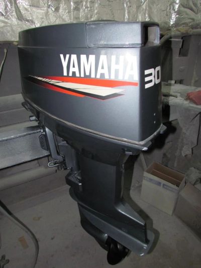 Купить лодочный мотор бу в красноярском. Лодочный мотор Yamaha 30. ПЛМ Ямаха 30 2т h. Глушитель лодочного мотора Yamaha 30 2т. Лодочный мотор 40лс комплектация.