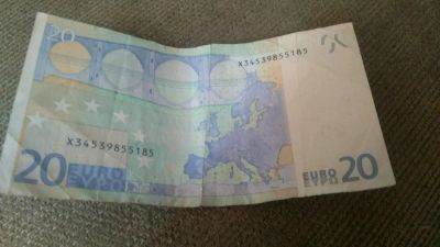 Лот: 11677979. Фото: 1. 20 евро в не очень хорошем состоянии. Европа