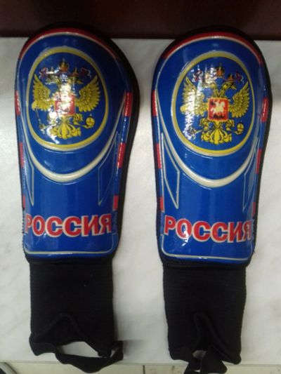 Лот: 15846289. Фото: 1. Футбол щитки сборной России по... Мячи, ракетки, шайбы, клюшки