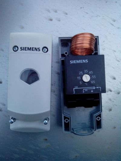 Лот: 9132233. Фото: 1. Термостат универсальный Siemens... Тепловая автоматика