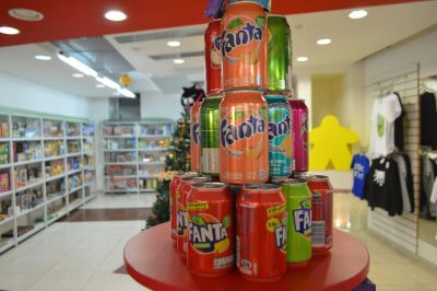 Лот: 10788619. Фото: 1. Баночки Fanta из Америки и Европы. Подарки на Новый год