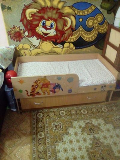 Лот: 17338035. Фото: 1. Детская кроватка с матрасом 120х60. Детские кровати и кроватки