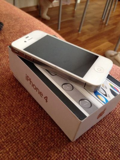 Лот: 5192474. Фото: 1. iPhone 4 оригинал. Обмен. Ниже... Смартфоны