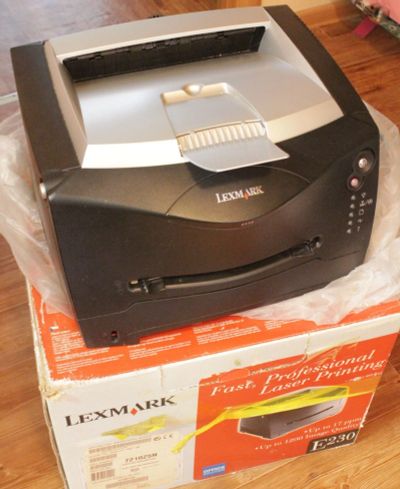 Лот: 15074024. Фото: 1. Принтер Lexmark E230. Новый, отпечатал... Лазерные принтеры