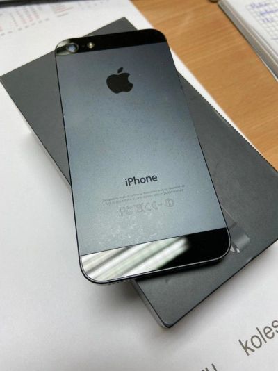 Лот: 15266449. Фото: 1. iPhone 5 16 GB. Смартфоны