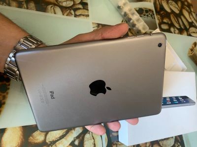 Лот: 17584585. Фото: 1. iPad mini. Планшеты