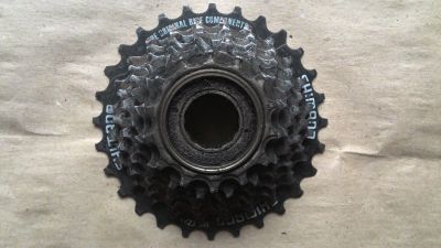 Лот: 14084890. Фото: 1. Трещотка Shimano 7 скоростей 14-28. Запчасти
