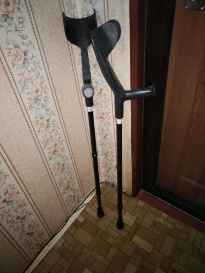 Лот: 10564413. Фото: 1. Костыли опорные локтевые. Антисептики, защитные средства, медицинские маски
