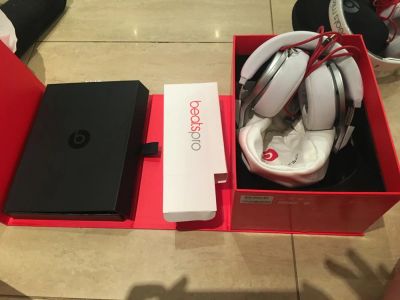 Лот: 7990811. Фото: 1. Наушники beatsPRO орегинал!!!. Другое (музыкальные инструменты и оборудование)