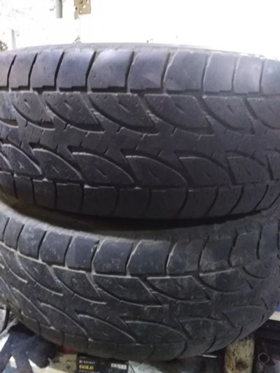 Лот: 13492201. Фото: 1. Bridgestone 265/65 R17. Шины