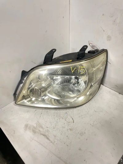 Лот: 25060193. Фото: 1. Фара ксеноновая Toyota Noah AZR65. Оптика и освещение