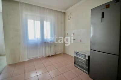 Лот: 25391624. Фото: 1. 3-комн. квартира , Красноярск... Квартиры, студии