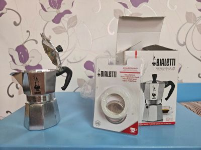 Лот: 20823808. Фото: 1. Кофеварка гейзерная новая bialetti... Другое (посуда, кухонная утварь)