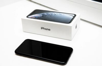 Лот: 15050749. Фото: 1. Смартфон Apple iPhone Xr 64GB... Смартфоны