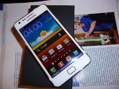 Лот: 1979249. Фото: 1. SAMSUNG I9100 Galaxy S2 white. Смартфоны