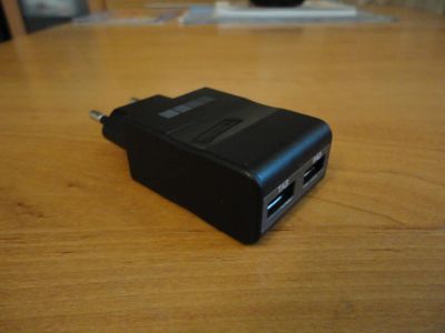 Лот: 7812455. Фото: 1. Блок питания USB 2х2.1A. Зарядные устройства