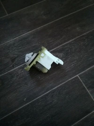 Лот: 11205030. Фото: 1. Откачивающий насос (помпа) посудомойка... Запчасти для остальной бытовой техники