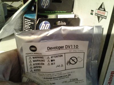 Лот: 5594579. Фото: 1. Девелопер Konica Minolta DV-110... Запчасти