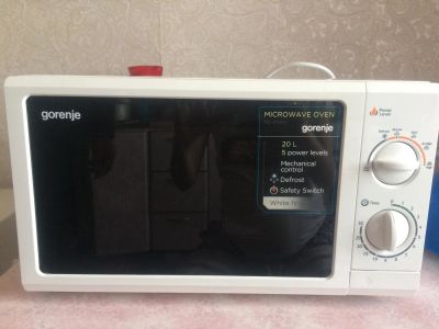 Лот: 9587938. Фото: 1. Микроволновая печь Gorenje MO20MW. Микроволновки, мини-печи