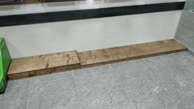 Лот: 14028063. Фото: 1. Стеллаж/подиум из фанеры 40*200. Полки, стеллажи, этажерки