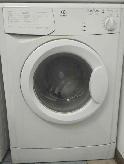 Лот: 24868704. Фото: 1. Стиральная машина Indesit WIUN81... Запчасти для остальной бытовой техники