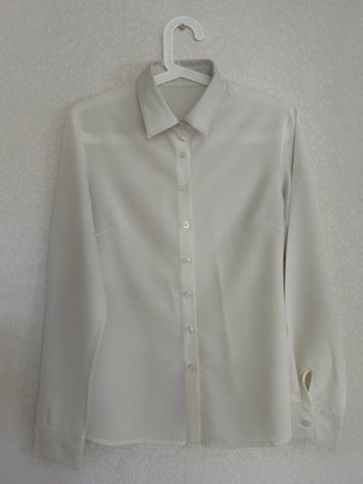 Лот: 19175589. Фото: 1. Блузка белая, р. 44. Блузы, рубашки