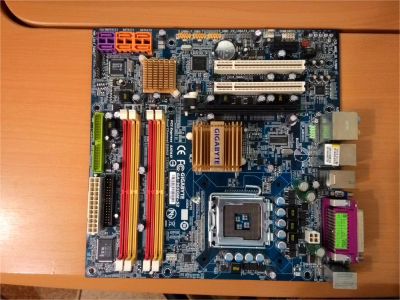 Лот: 6834485. Фото: 1. Материнская плата gigabyte ga-965gm-s2... Материнские платы
