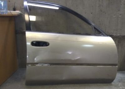 Лот: 14791266. Фото: 1. Дверь на toyota corolla AE100. Кузов