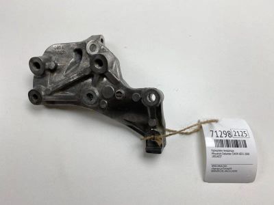 Лот: 20754270. Фото: 1. Кронштейн генератора Mitsubishi... Двигатель и элементы двигателя
