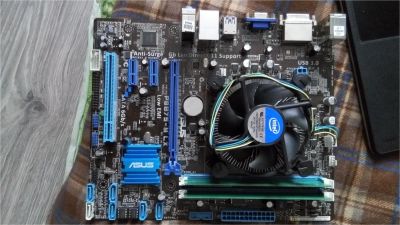 Лот: 7077281. Фото: 1. Материнская ASUS P8B75-M LX процессор... Процессоры