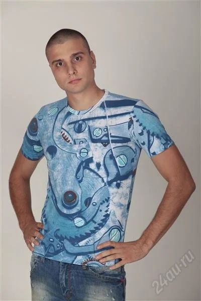 Лот: 2103321. Фото: 1. Футболка Emporio Armani. Футболки, поло