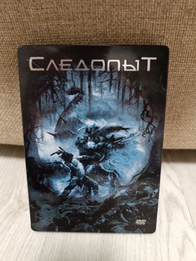 Лот: 22572064. Фото: 1. Следопыт (DVD + Blu-Ray) (Steelbook... Видеозаписи, фильмы