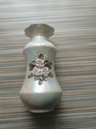 Лот: 24862746. Фото: 1. Ваза маленькая керамическая, б... Вазы
