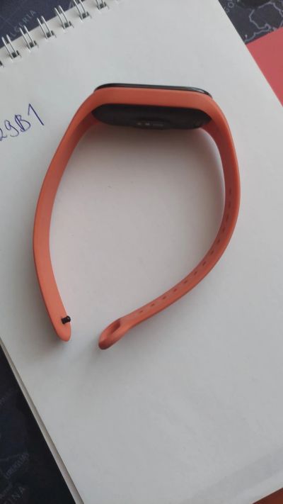 Лот: 20657026. Фото: 1. Xiaomi Mi Band 7 M2129B1. Смарт-часы, фитнес-браслеты, аксессуары