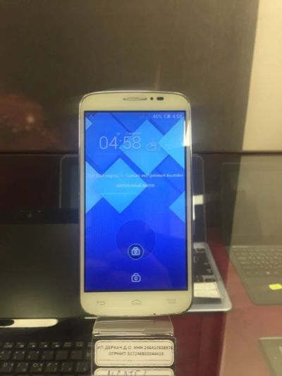 Лот: 12081793. Фото: 1. Смартфон Alcatel pop c7. Смартфоны