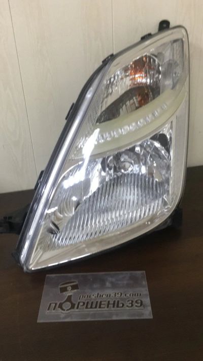 Лот: 16180019. Фото: 1. Фара левая toyota prius 03-09... Оптика и освещение