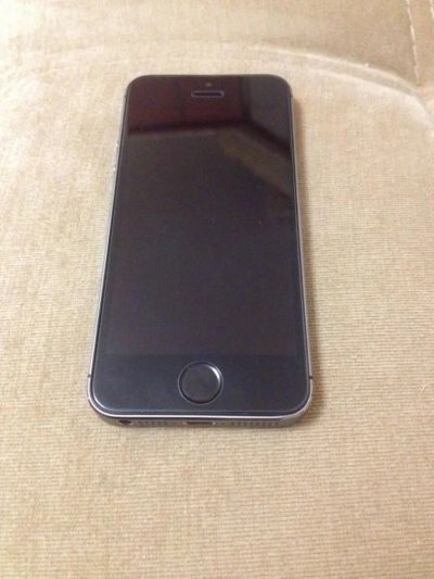 Лот: 7192705. Фото: 1. iPhone 5s space gray 16gb (обмен... Смартфоны
