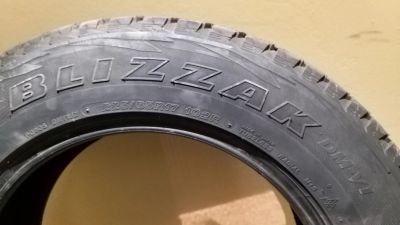 Лот: 18284995. Фото: 1. Bridgestone Blizzak DM-V1 225... Шины