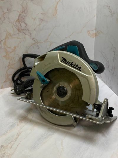 Лот: 21277831. Фото: 1. Циркулярная пила Makita HS7600... Электроинструмент