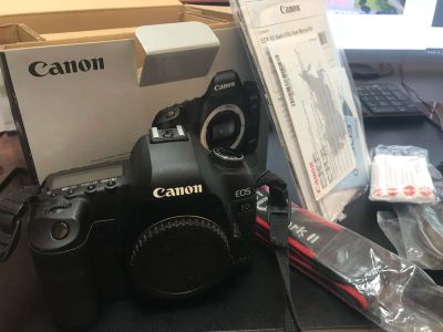 Лот: 10326120. Фото: 1. Canon 5d mark II в полном комплекте. Цифровые зеркальные